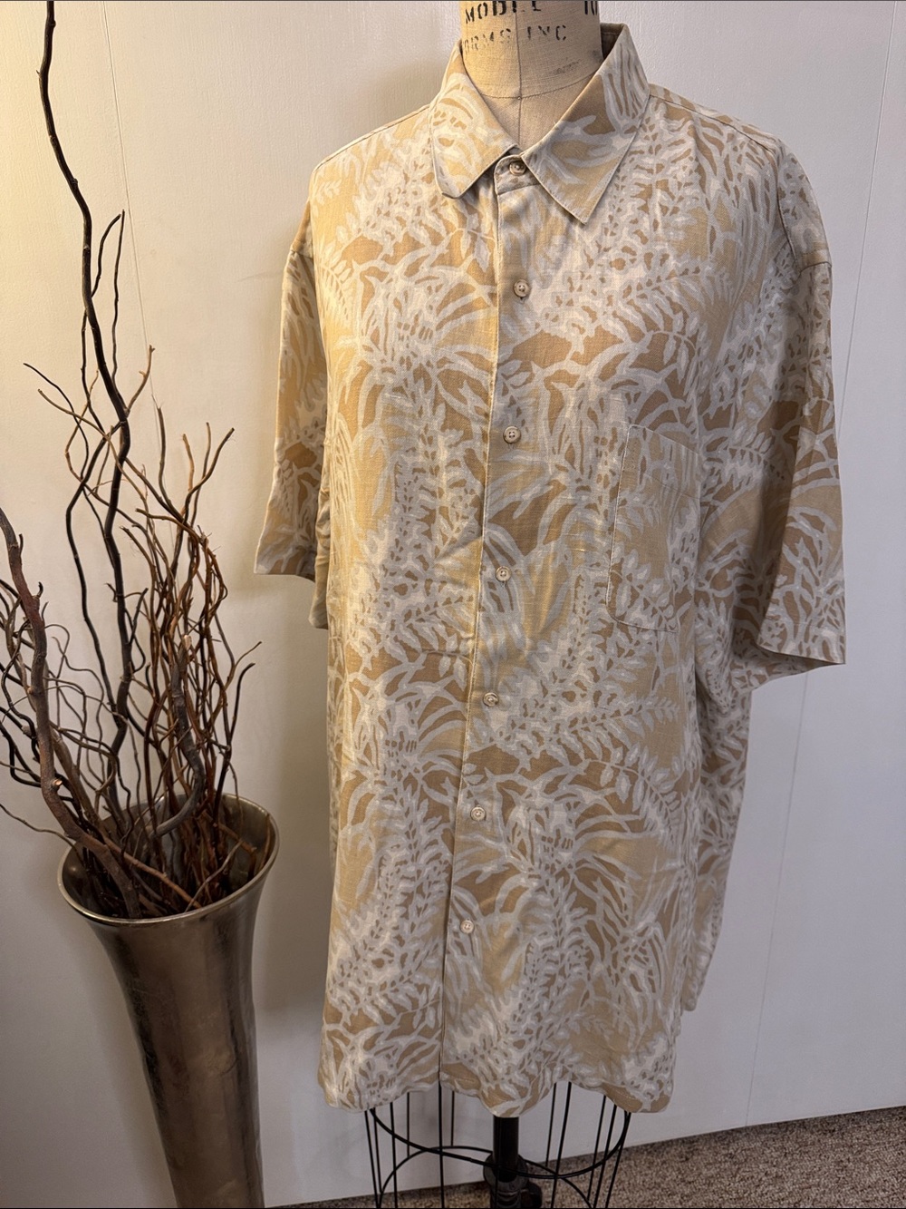 Tasso Elba Cream and Beige Tropical-Print Short-Sleeve Button-Down